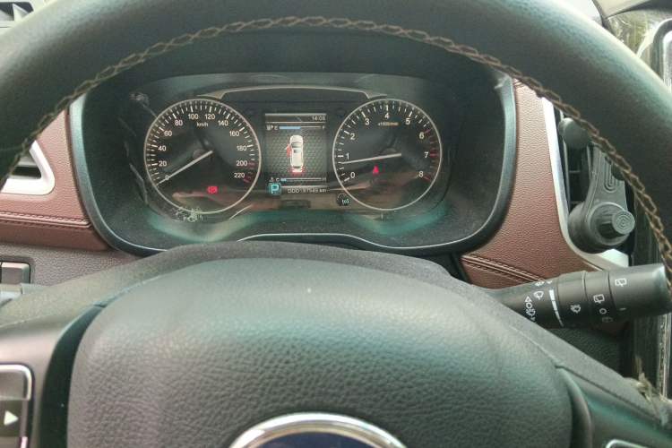 Used SWM X7 2017 1.5T Automatic Smart Enjoyment Version 7 Seats Instrument Cluster