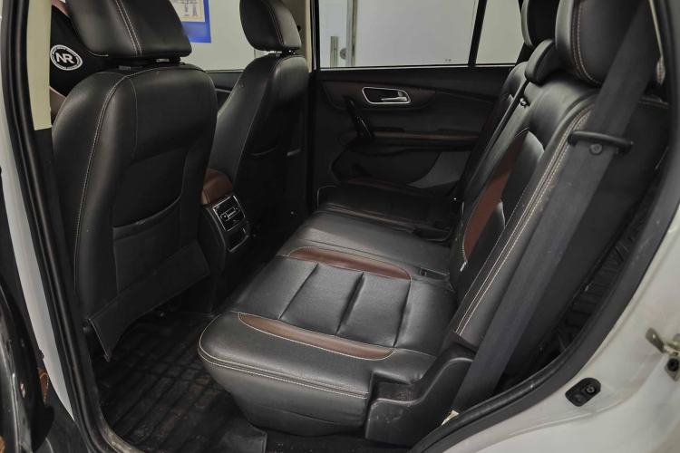 Used SWM X7 2017 1.5T Automatic Smart Enjoyment Version 7 Seats Interior 2