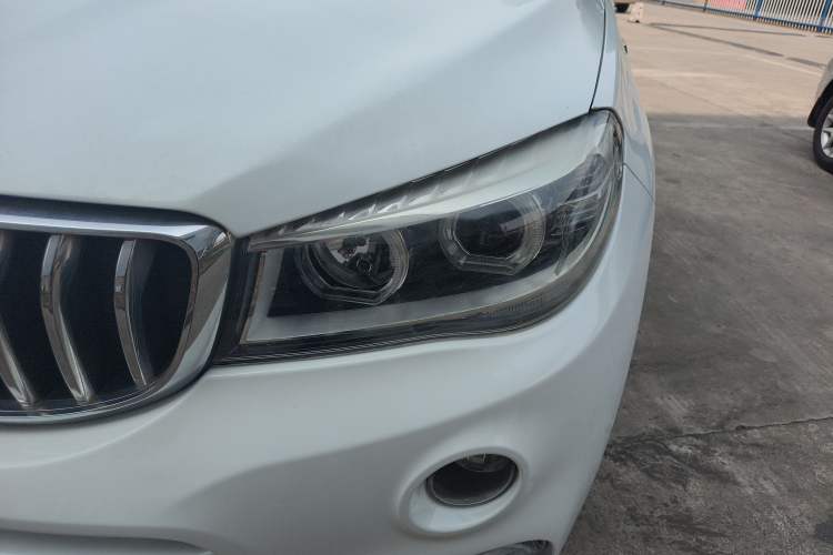 Used SWM X7 2017 1.5T Automatic Smart Enjoyment Version 7 Seats Left Front Headlight