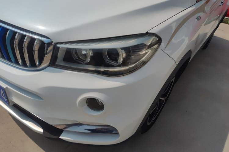 Used SWM X7 2017 1.5T Automatic Smart Enjoyment Version 7 Seats Left Front Headlight