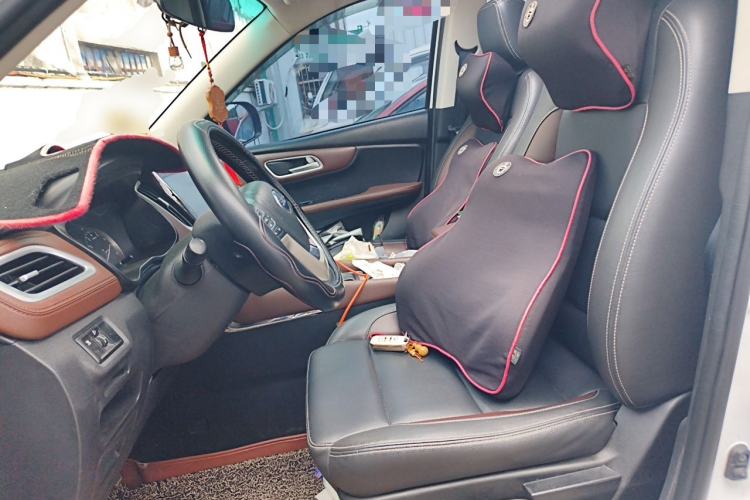Used SWM X7 2017 1.5T Automatic Smart Enjoyment Version 7 Seats Left Front Seat