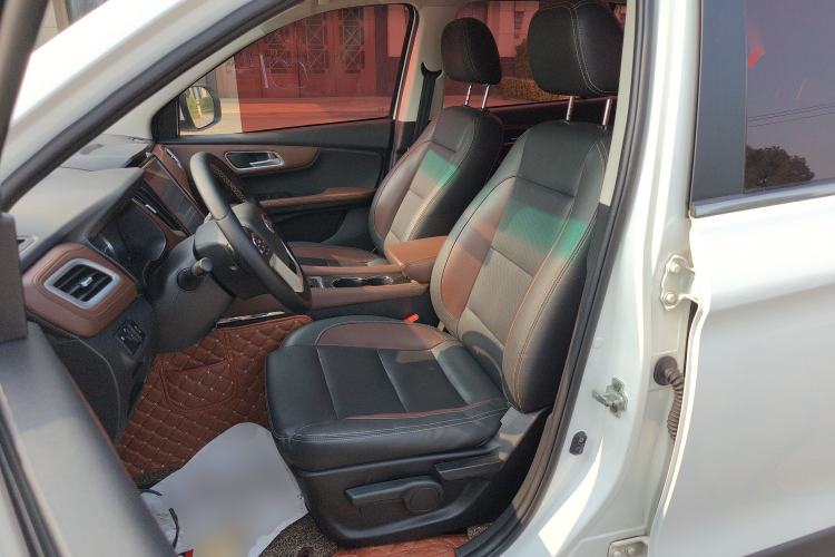 Used SWM X7 2017 1.5T Automatic Smart Enjoyment Version 7 Seats Left Front Seat