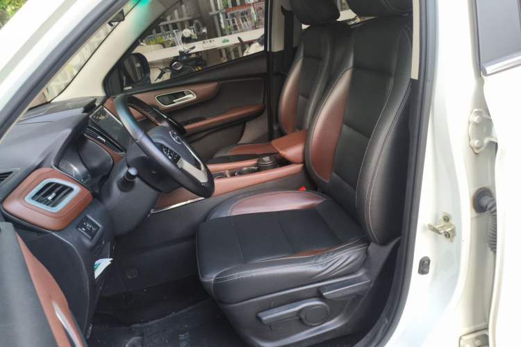 Used SWM X7 2017 1.5T Automatic Smart Enjoyment Version 7 Seats Left Front Seat