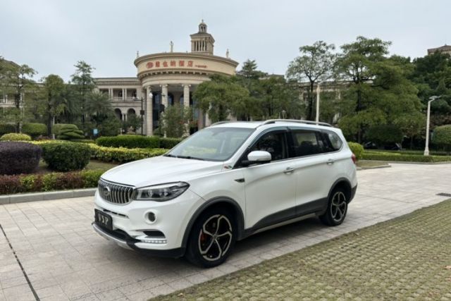 SWM X7 2017 1.5T Automatic Smart Enjoyment Version 7 Seats de segunda mano