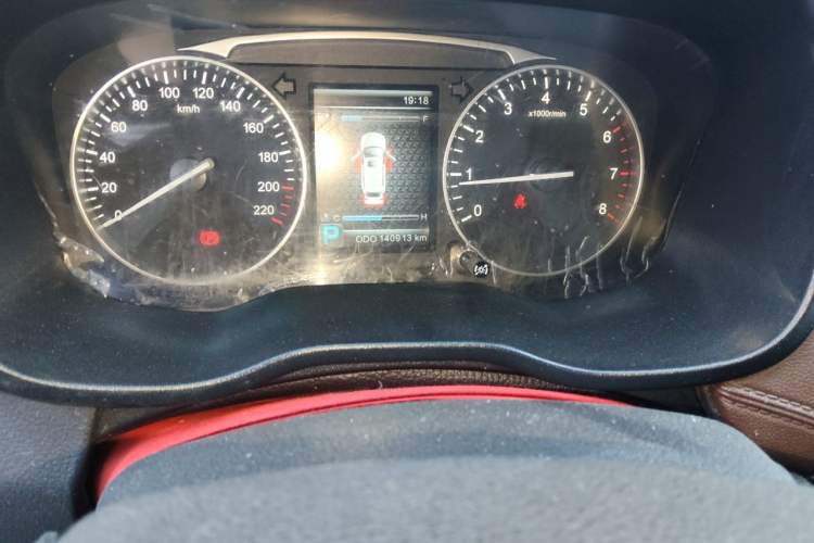 Used SWM X7 2017 1.5T Automatic Smart Enjoyment Version 7 Seats Odometer Close Up