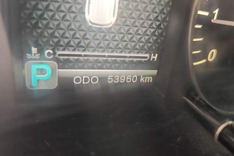 Used SWM X7 2017 1.5T Automatic Smart Enjoyment Version 7 Seats Odometer Close Up