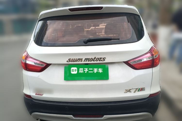Used SWM X7 2017 1.5T Automatic Smart Enjoyment Version 7 Seats Rear