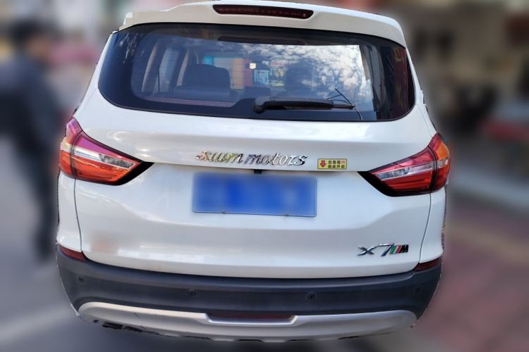 Used SWM X7 2017 1.5T Automatic Smart Enjoyment Version 7 Seats Rear