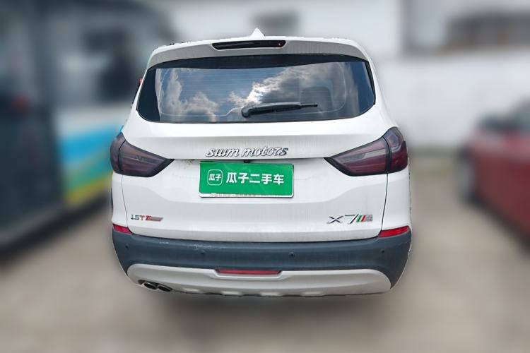 Used SWM X7 2017 1.5T Automatic Smart Enjoyment Version 7 Seats Rear
