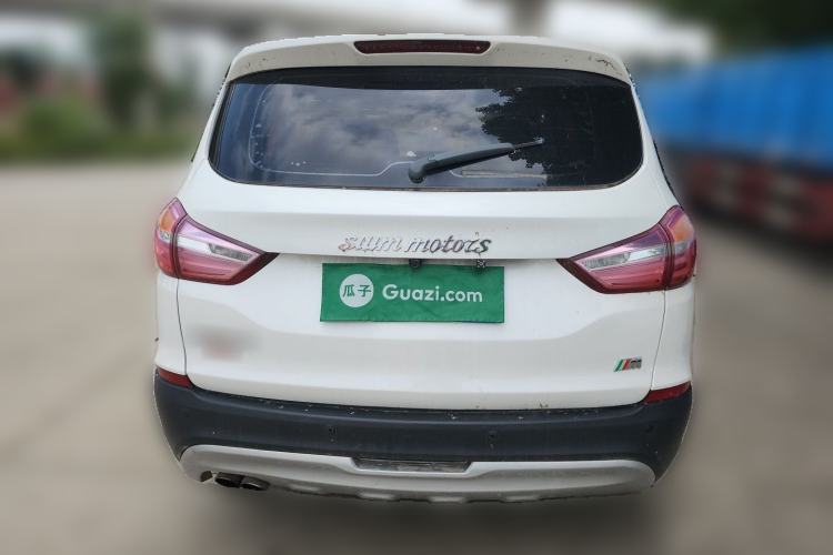 Used SWM X7 2017 1.5T Automatic Smart Enjoyment Version 7 Seats Rear