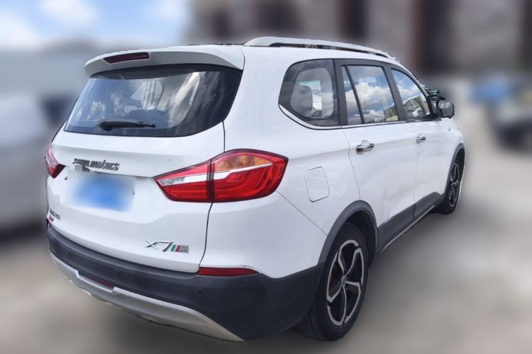 Used SWM X7 2017 1.5T Automatic Smart Enjoyment Version 7 Seats Rear Right 45 Deg