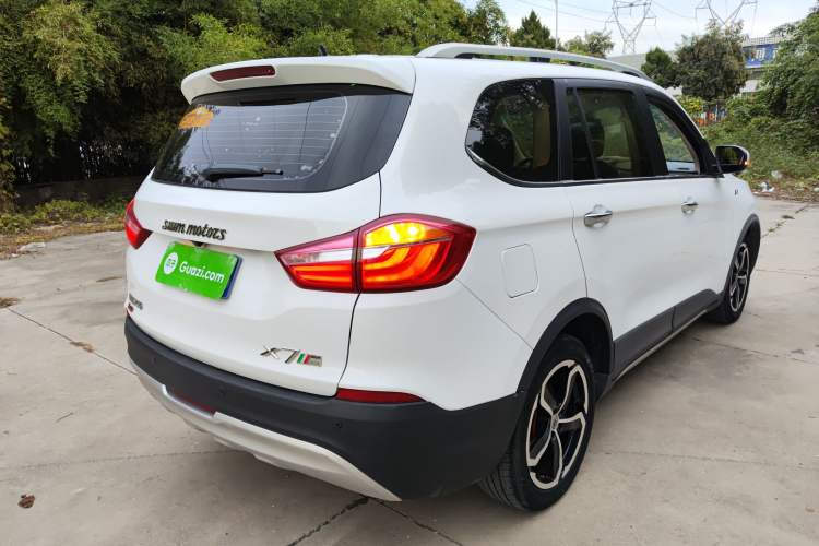 Used SWM X7 2017 1.5T Automatic Smart Enjoyment Version 7 Seats Rear Right 45 Deg