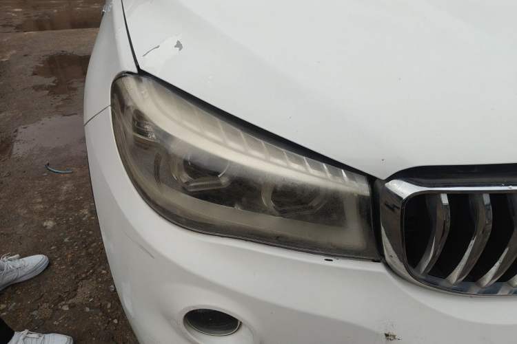 Used SWM X7 2017 1.5T Automatic Smart Enjoyment Version 7 Seats Right Front Headlight