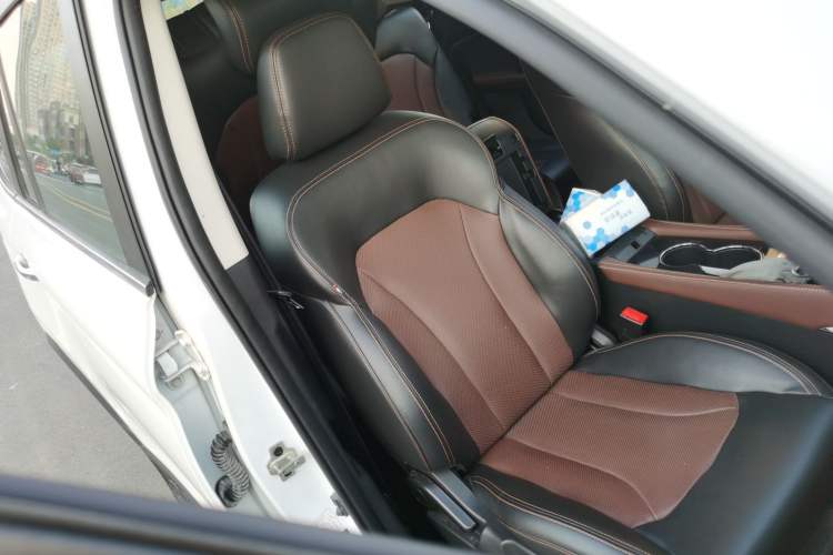 Used SWM X7 2017 1.5T Automatic Smart Enjoyment Version 7 Seats Right Front Seat