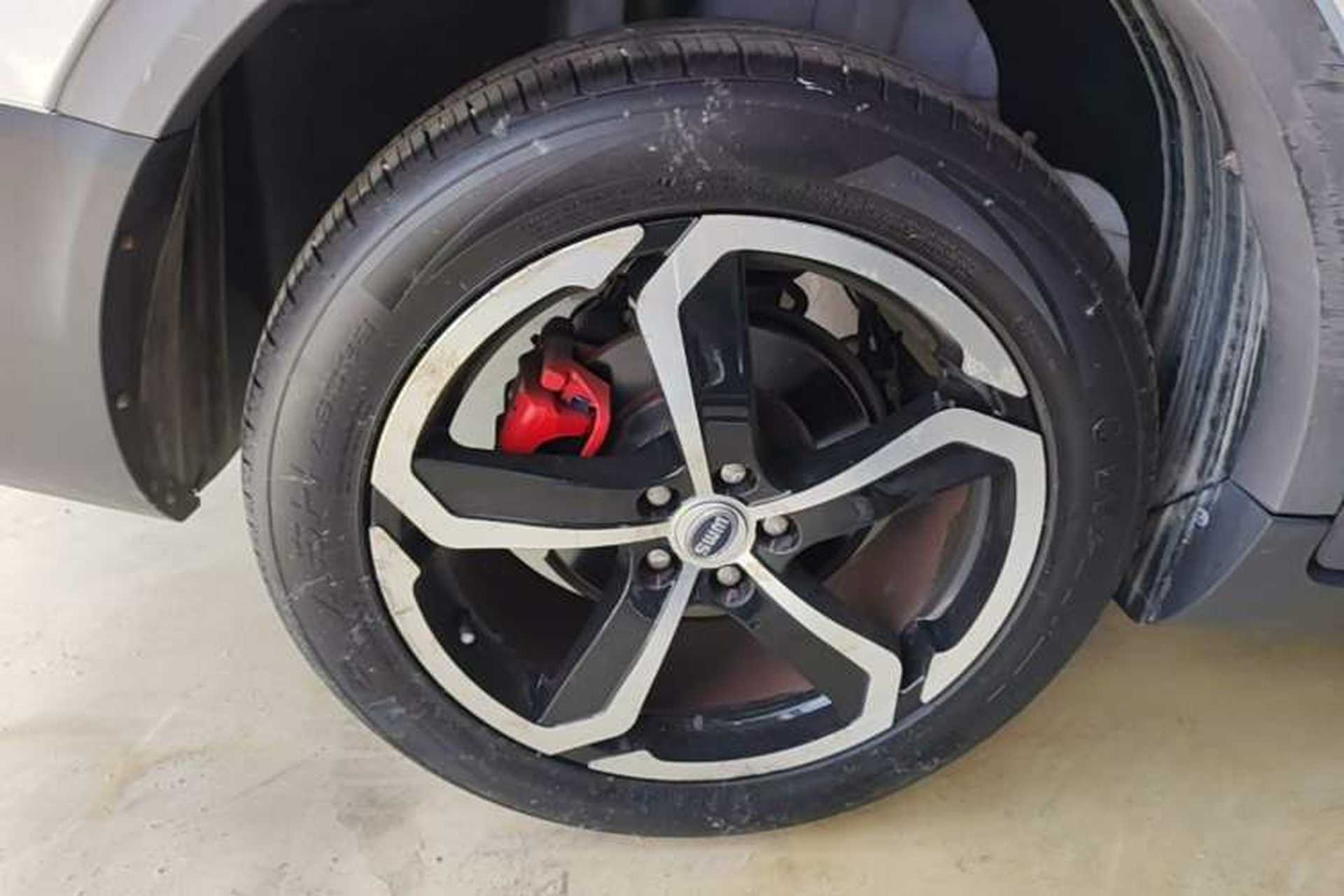 Used SWM X7 2017 1.5T Automatic Smart Enjoyment Version 7 Seats Right Rear Wheel Hub
