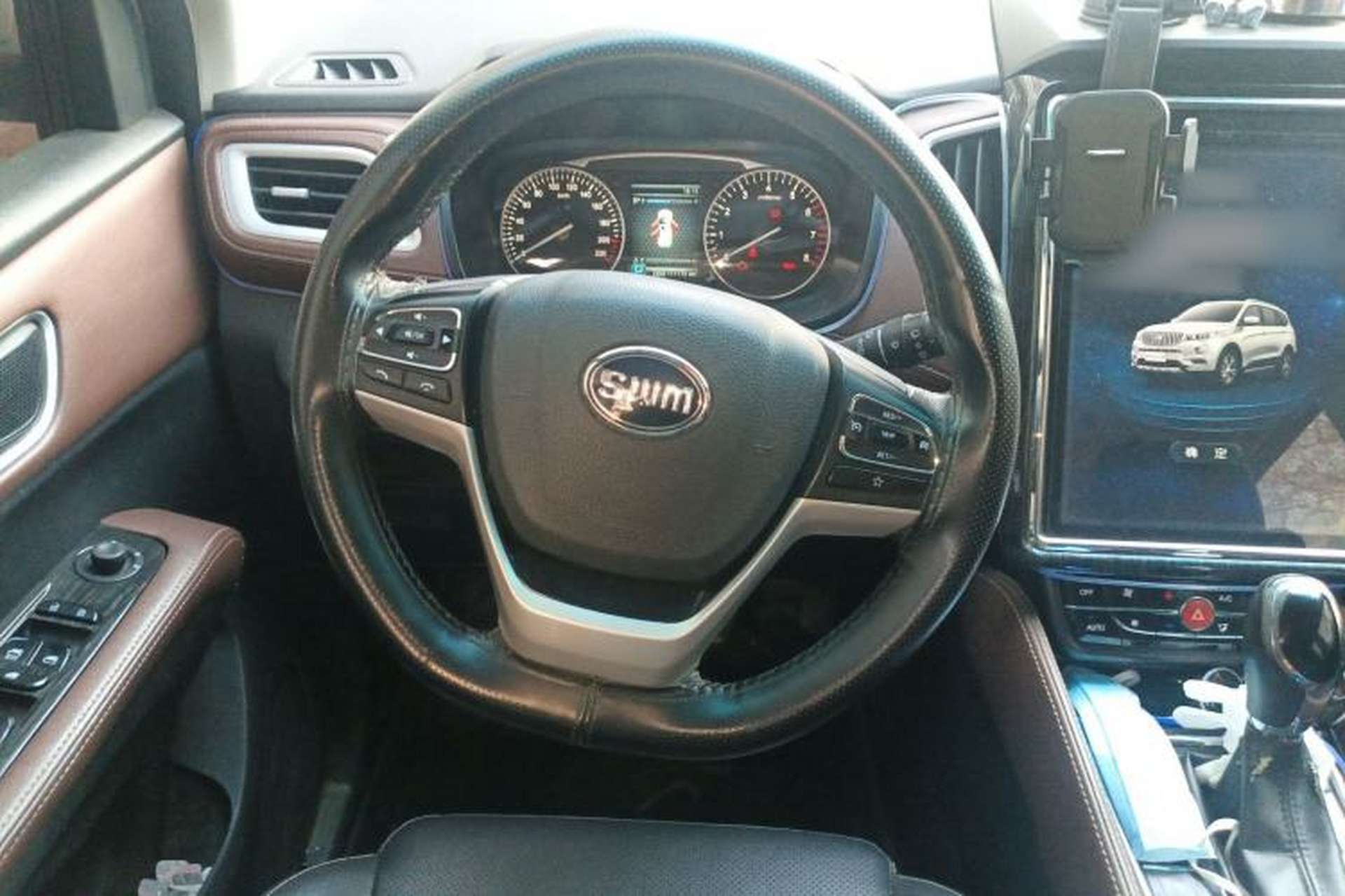 Used SWM X7 2017 1.5T Automatic Smart Enjoyment Version 7 Seats Steering Wheel
