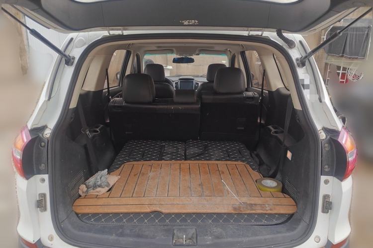 Used SWM X7 2017 1.5T Automatic Smart Enjoyment Version 7 Seats Trunk