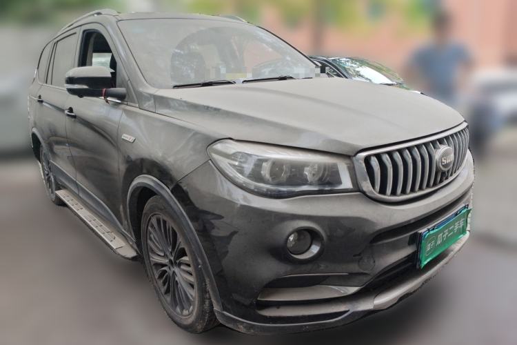 Used SWM X7 2018 Facelift 1.5T Automatic Comfort Version 7 Seats Front Right 45 Deg