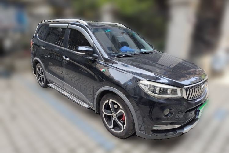 Used SWM X7 2018 Facelift 1.5T Automatic Comfort Version 5 Seats Front Right 45 Deg