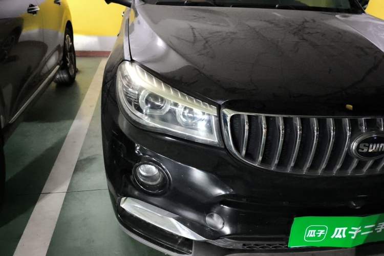 Used SWM X7 2018 1.5T Automatic Smart Enjoyment Version 7 Seats Right Front Headlight