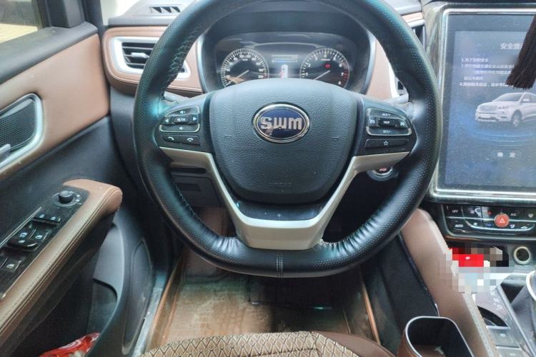Used SWM X7 2018 Facelift 1.5T Automatic Comfort Version 5 Seats Steering Wheel