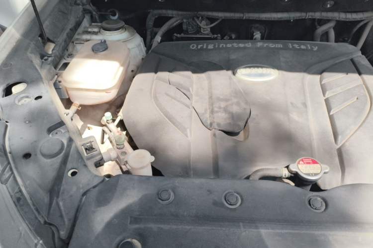 Used SWM X7 2018 1.8L Manual Comfort Version 7 Seats Engine Bay Right
