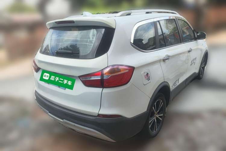 Used SWM X7 2018 Revised Version 1.8L Manual Comfort Edition 7 Seats Exterior 5