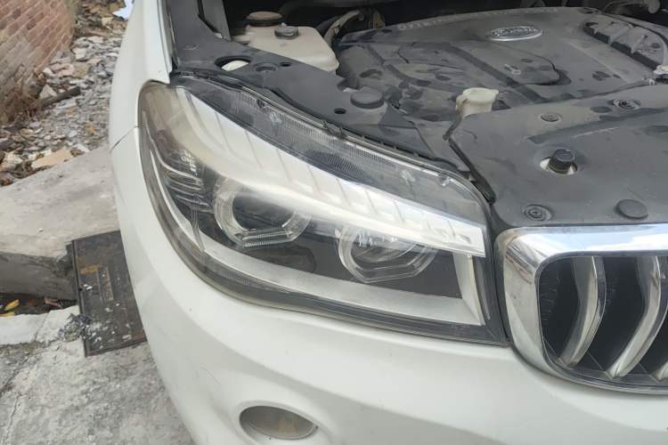 Used SWM X7 2018 Revised Version 1.8L Manual Comfort Edition 7 Seats Exterior 6