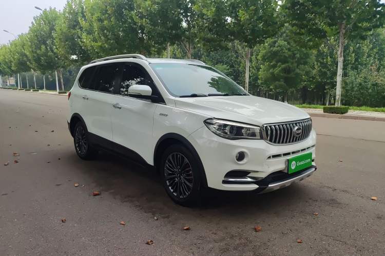 Used SWM X7 2018 Facelift 1.5T Automatic Comfort Version 7 Seats Front Right 45 Deg