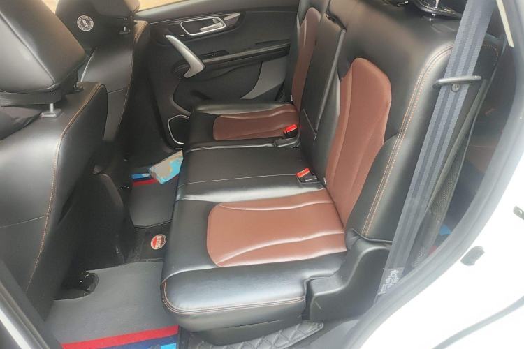 Used SWM X7 2018 Revised Version 1.8L Manual Comfort Edition 7 Seats Interior 4