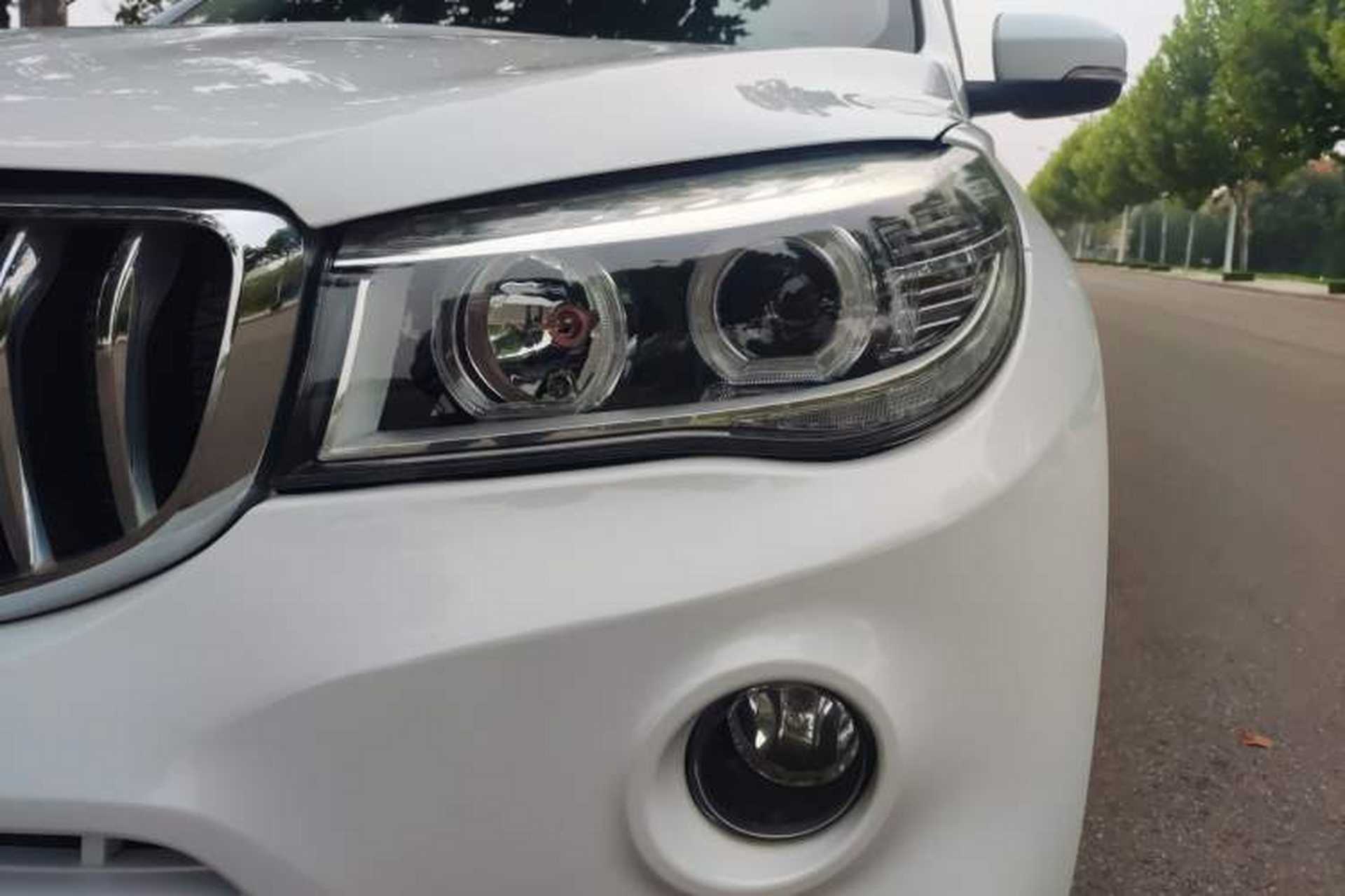 Used SWM X7 2018 Facelift 1.5T Automatic Comfort Version 7 Seats Left Front Headlight