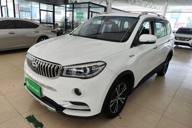 Ojetý SWM X7 2018 Revised Version 1.8L Manual Comfort Edition 7 Seats
