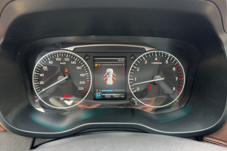 Used SWM X7 2018 1.5T Automatic Smart Enjoyment Version 7 Seats Odometer Close Up