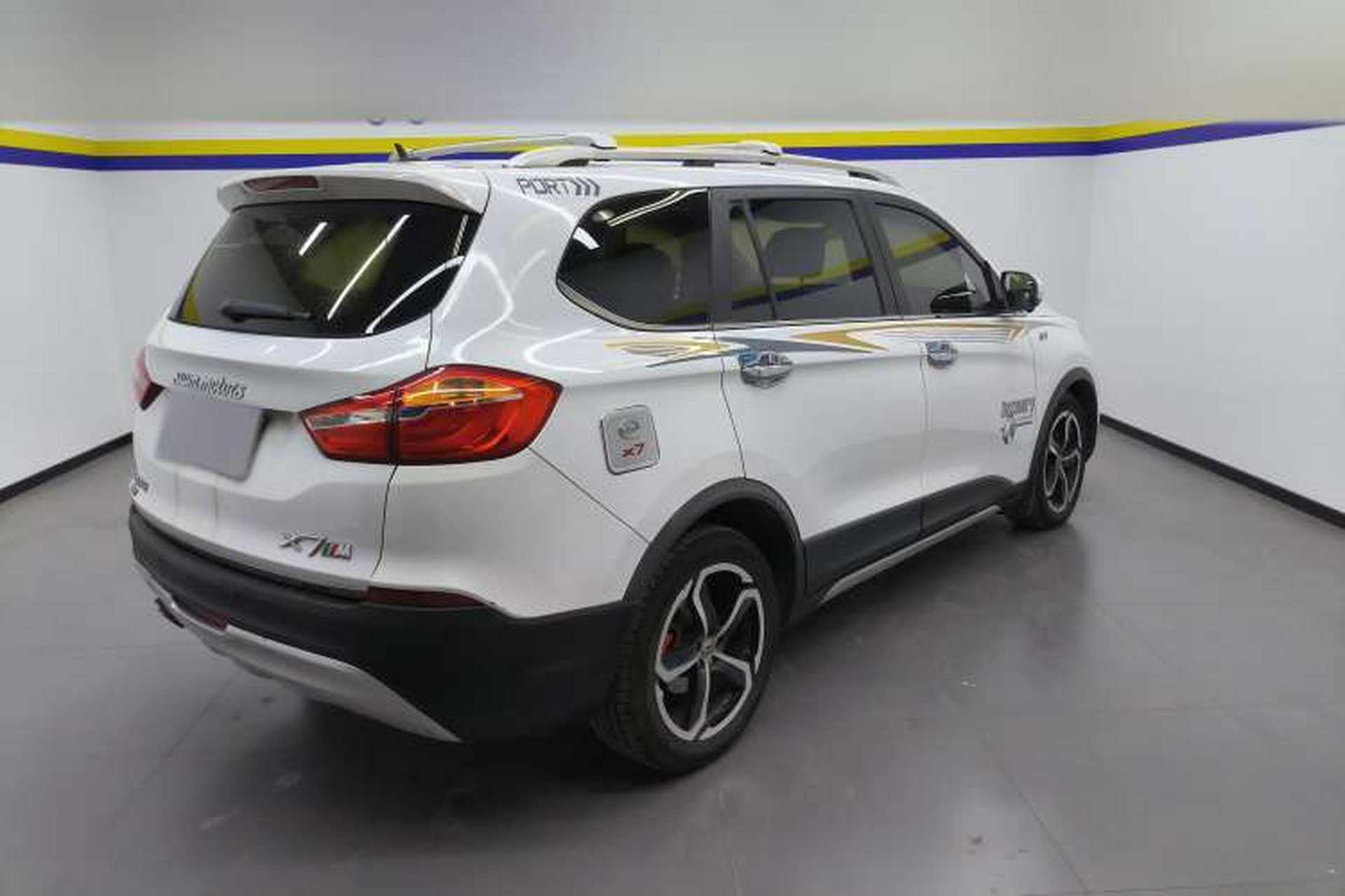 Used SWM X7 2018 1.5T Automatic Prestige Version 7 Seats Rear Right 45 Deg