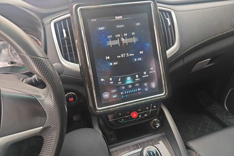 Used SWM X7 2020 2.0L Manual Comfort Version 7 Seats Audio And AC Panel
