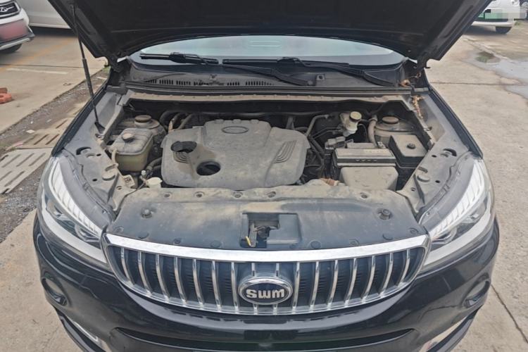 Used SWM X7 2020 2.0L Manual Comfort Version 7 Seats Engine Bay