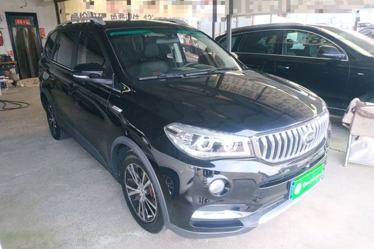 Used SWM X7 2020 2.0L Manual Comfort Version 7 Seats Front Right 45 Deg