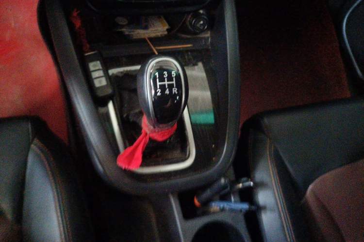 Used SWM X7 2020 2.0L Manual Champion Edition 6 Seats Gear Lever