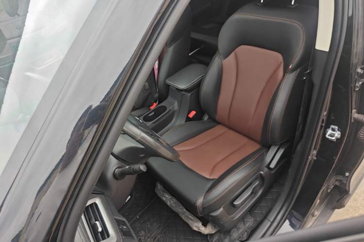 Used SWM X7 2020 2.0L Manual Comfort Version 7 Seats Left Front Seat
