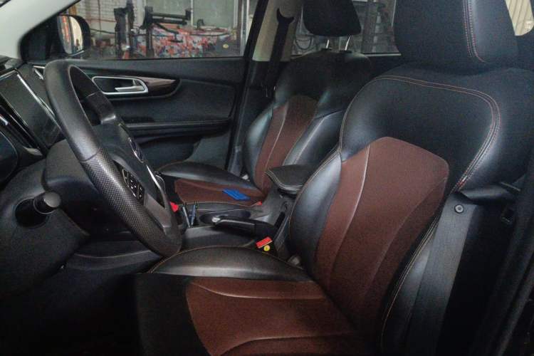 Used SWM X7 2020 2.0L Manual Champion Edition 6 Seats Left Front Seat