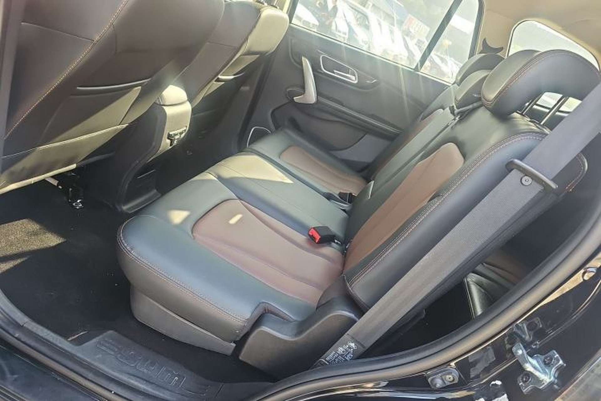Used SWM X7 2020 2.0L Manual Comfort Version 7 Seats Left Rear Seat