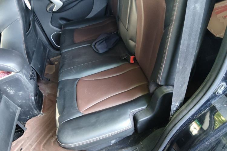 Used SWM X7 2020 2.0L Manual Comfort Version 7 Seats Left Rear Seat