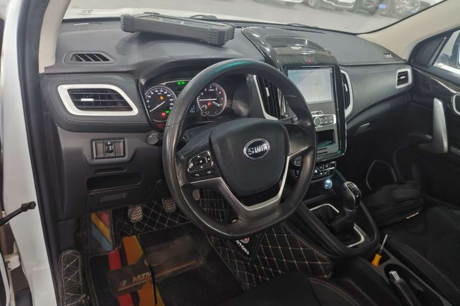 Used SWM X7 2020 2.0L Manual Champion Edition 7 Seats Center Console