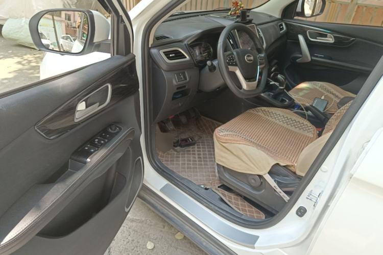 Used SWM X7 2020 2.0L Manual Comfort Version 7 Seats Driver Seat