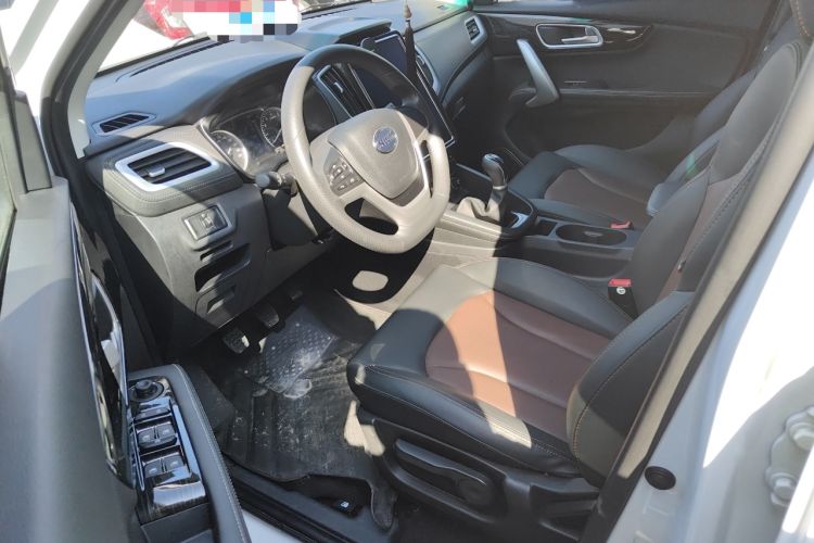Used SWM X7 2020 2.0L Manual Comfort Version 7 Seats Driver Seat