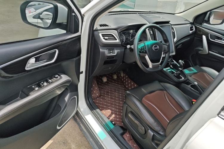 Used SWM X7 2020 2.0L Manual Comfort Version 7 Seats Driver Seat