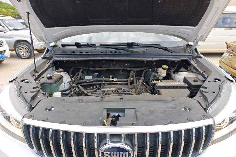 Used SWM X7 2020 2.0L Manual Champion Edition 7 Seats Engine Bay