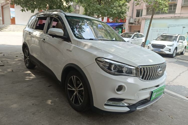 Used SWM X7 2020 2.0L Manual Comfort Version 7 Seats Front Right 45 Deg