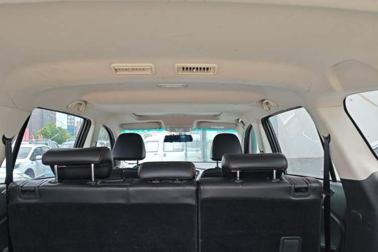 Used SWM X7 2020 2.0L Manual Comfort Version 7 Seats Headliner