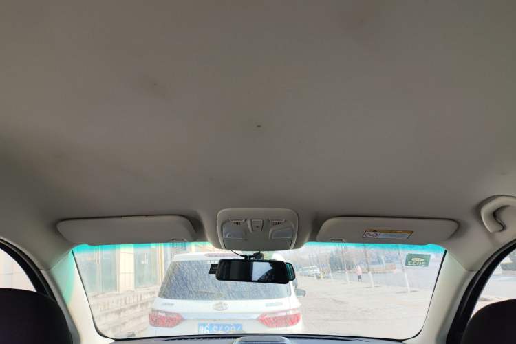 Used SWM X7 2020 2.0L Manual Champion Edition 7 Seats Headliner